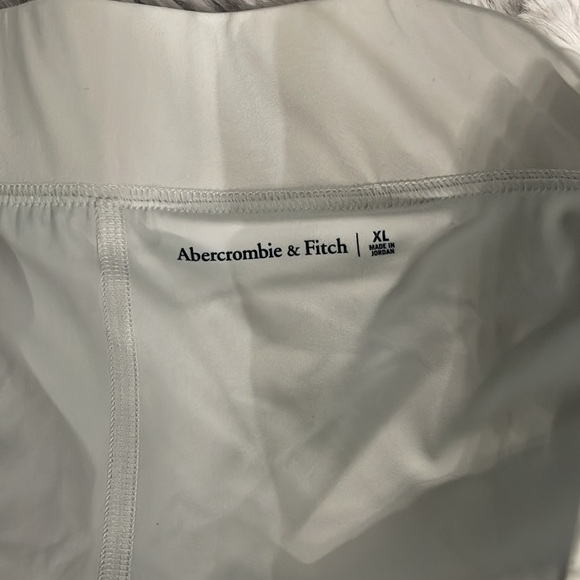 Abercrombie and Fitch skirt - Picture 2 of 3